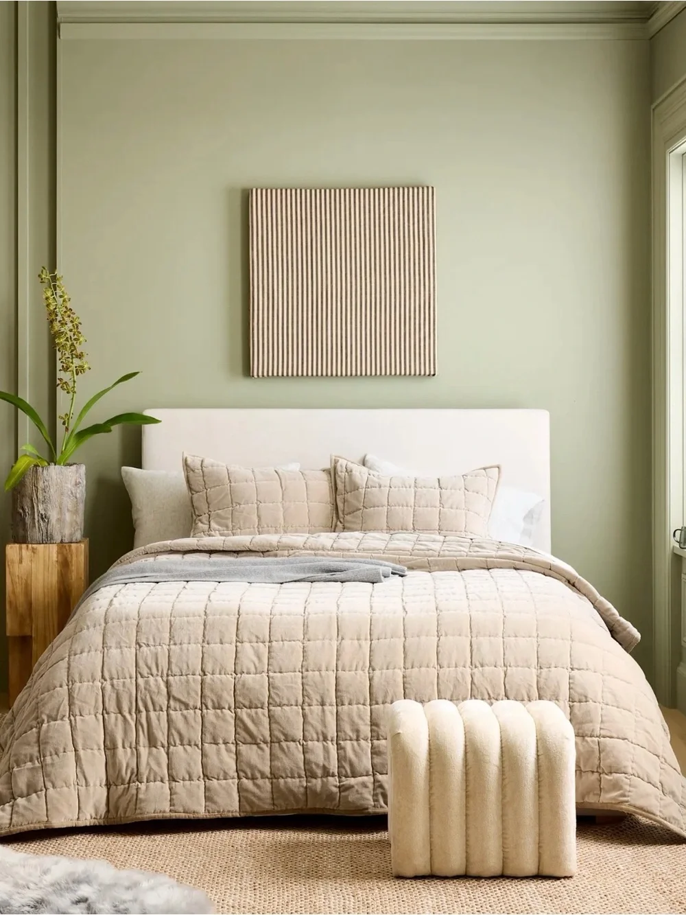 Quince Cotton Velvet Box Quilt in Taupe King